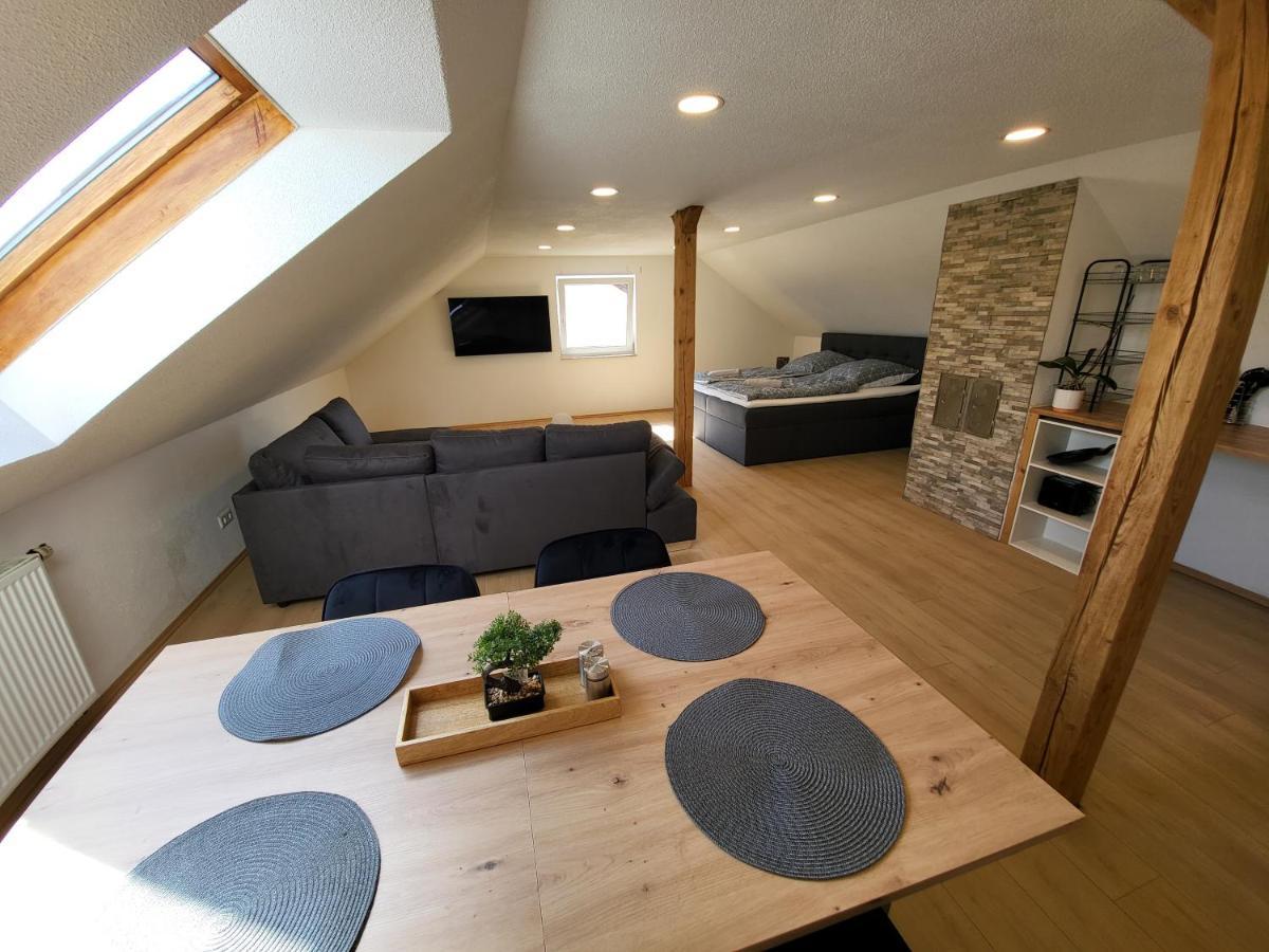 Zentrale Wohnung In Crailsheim Exterior foto